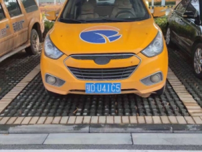 <strong>鄂DU41C5北京現代牌BH6440LM</strong>